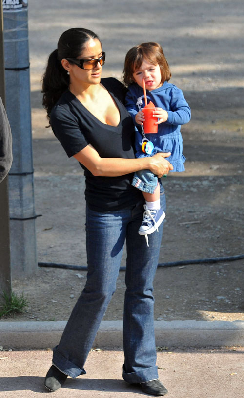 Salma Hayek & Valentina.  Photo: Bauer-Grifffen.com