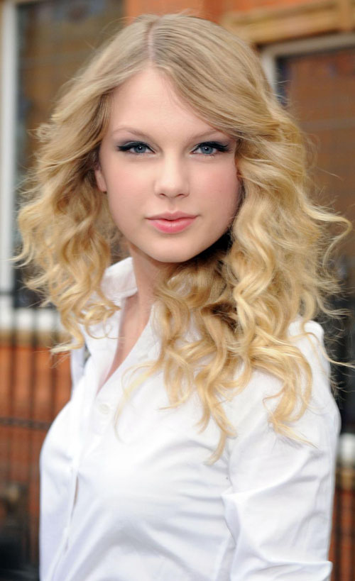 Taylor Swift In London.  Photo: PacificCoastNewsOnline.com