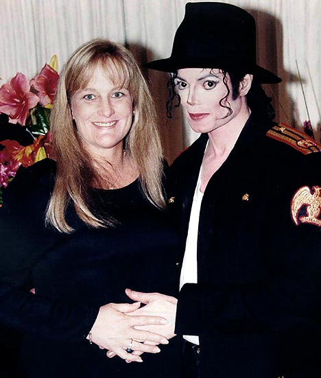 Debbie Rowe & Michael Jackson Circa 1996.  Photo: Dailymail.co.uk