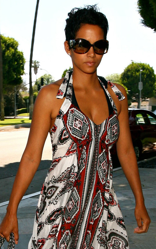 Halle Berry In Beverly Hills.  Photo: Famepictures.com