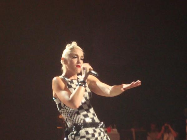 Gwen Stefani In Los Angeles 07/22/09 Photo: C.B.