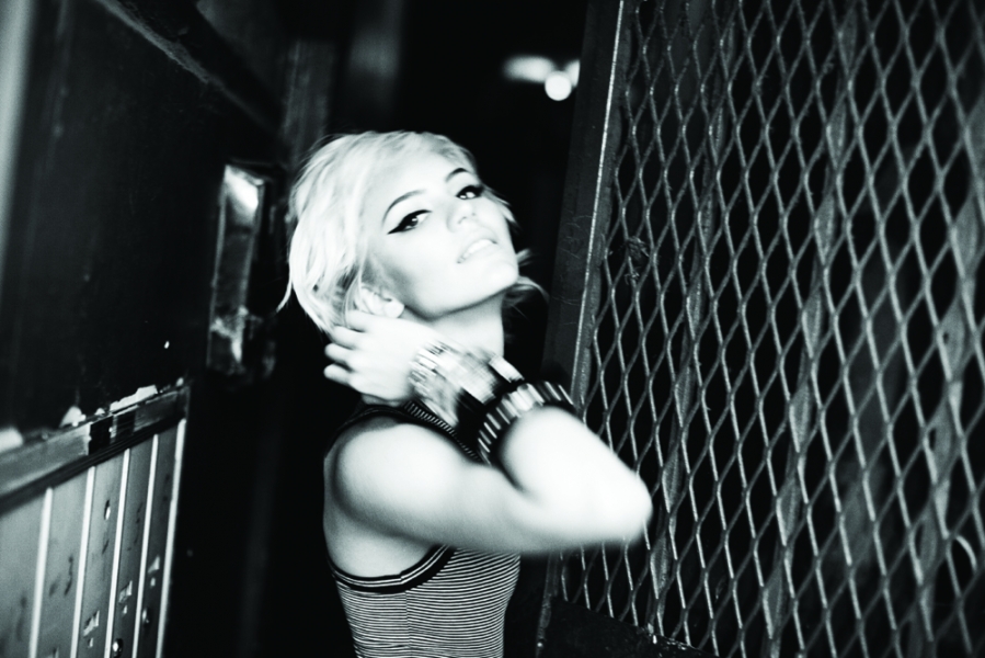 Katharine McPhee Goes Blonde.  Photo: Ellen von Unwerth 