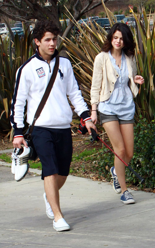 selena gomez nick jonas april 2011. Nick Jonas amp; Selena Gomez had