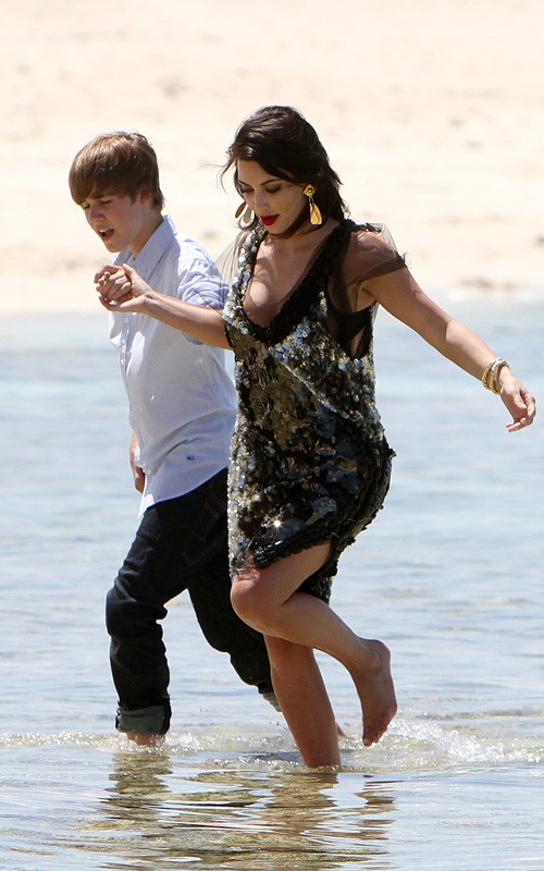 Justin Bieber & Kim Kardashian. Photo: SplashNewsOnline.com