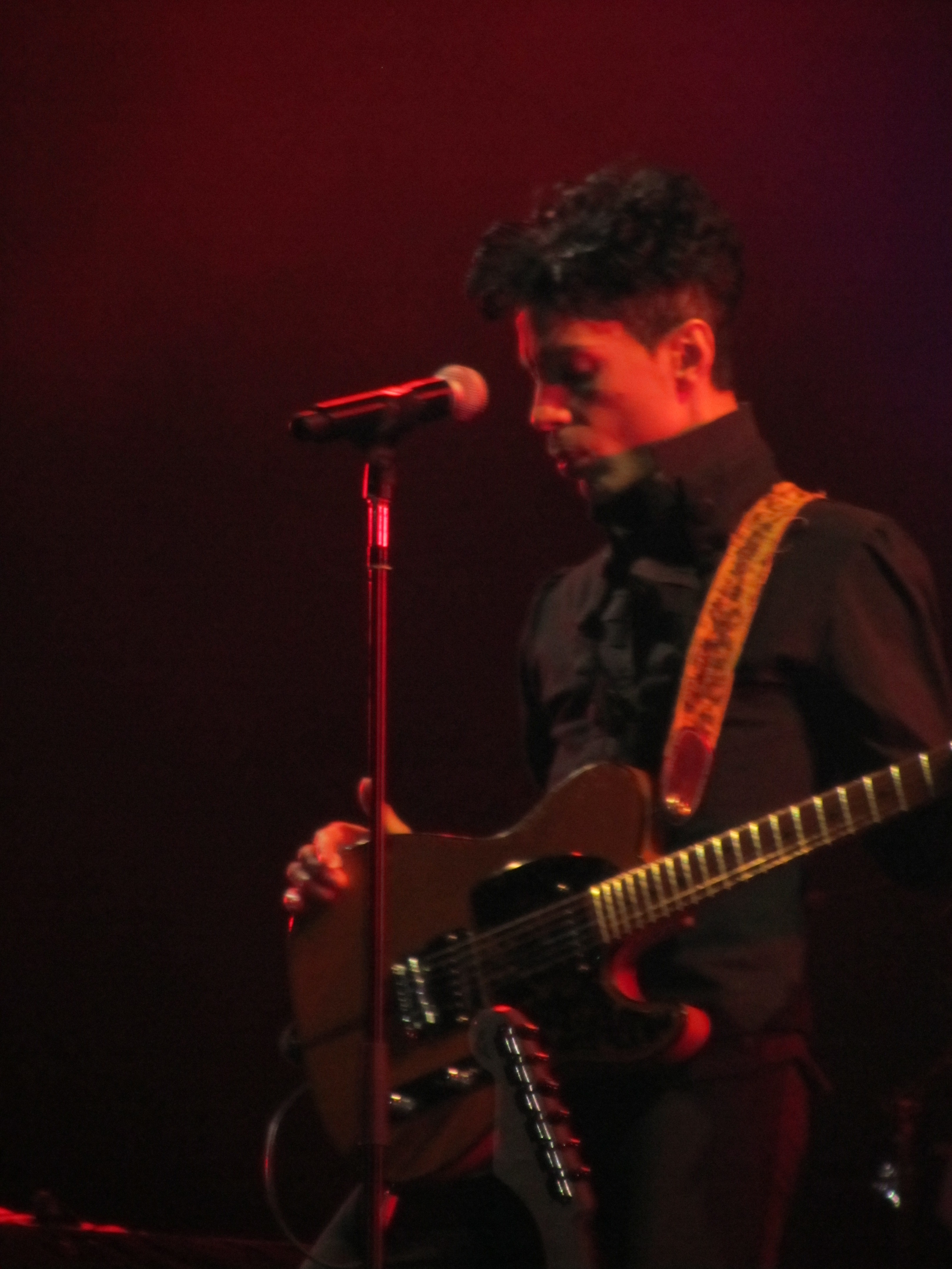 Prince Performs In Nice 2010
