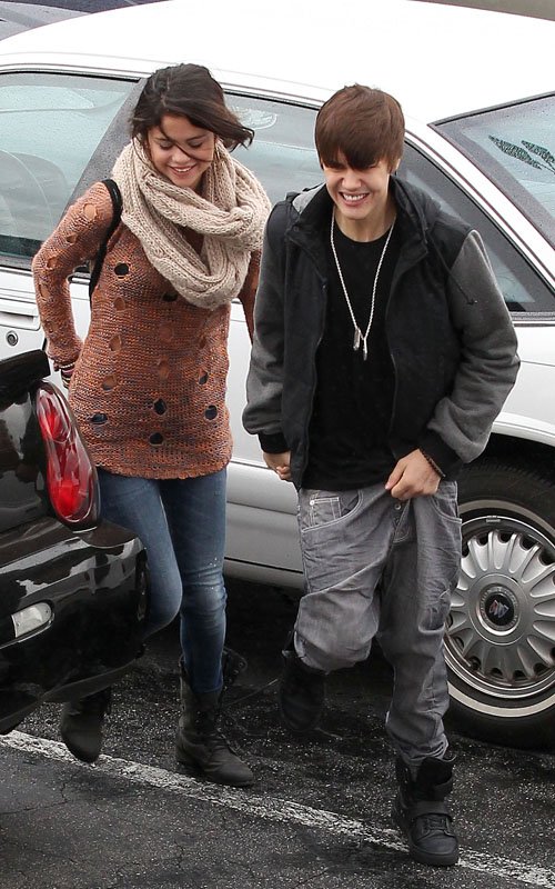 Justin Bieber & Selena Gomez. Photo: Ginsburgspaly.com