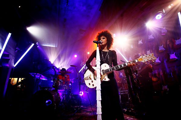 Andy Allo Guitar Sessions Promo Photo