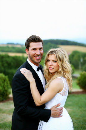 J.P. Arencibia & Kimberly Perry Photo: Tec Petaja