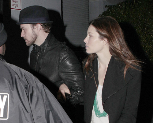 Justin Timberlake & Jessica Biel Attend Radiohead Beneift Show